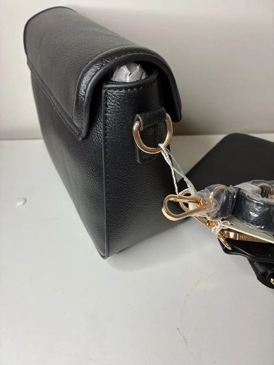 Valentino Orlandi Black Crossbody Bag with Matching Coin Pouch NWT - Picture 8 of 15